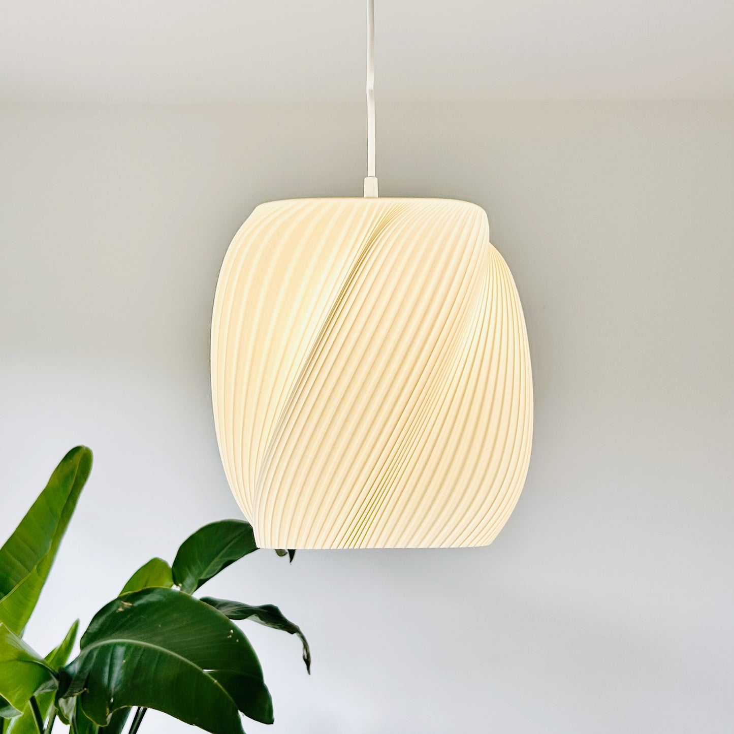Aryz Divide Pendant Light