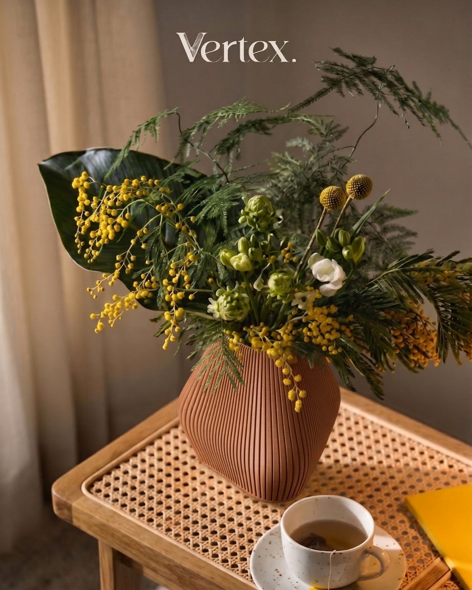 Pyramid Vase VERTEX Studio