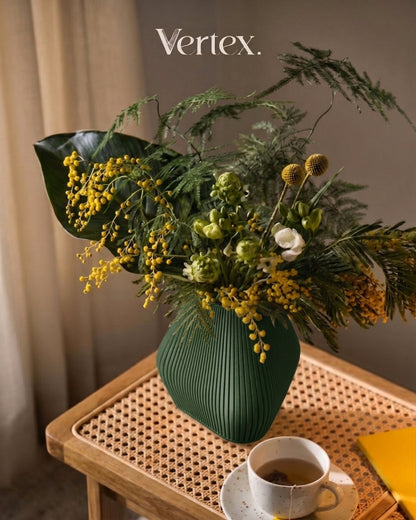 Pyramid Vase VERTEX Studio