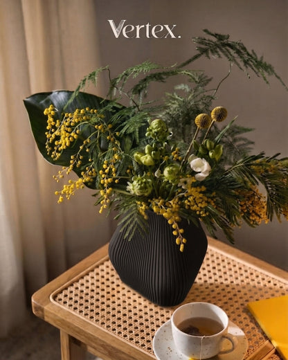Pyramid Vase VERTEX Studio